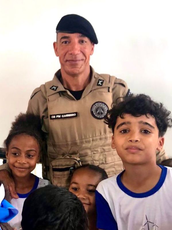 Caetité: Polícia Militar visita escola em Maniaçu — imagem 2